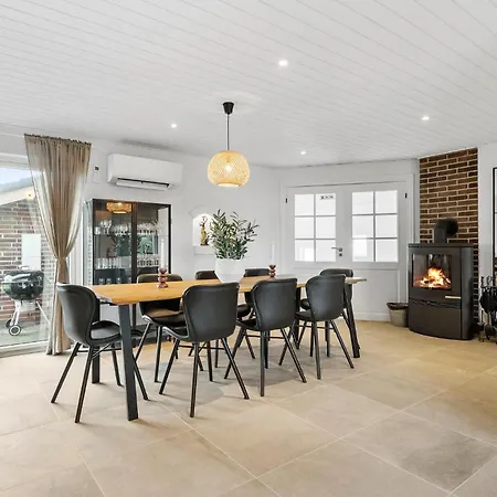 5 Bedroom In Casa vacanze